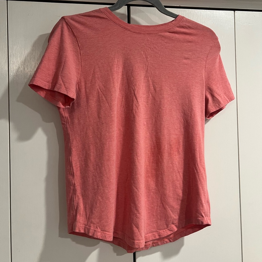 Lululemon Tee